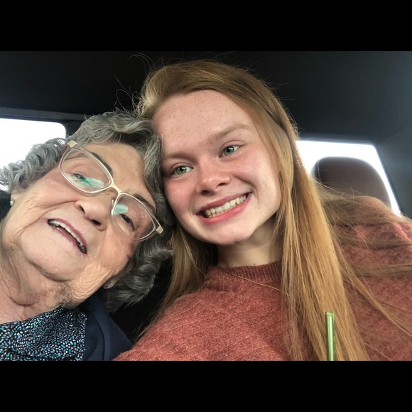 Meet your Posher, Ashley - Picture 1 of 1